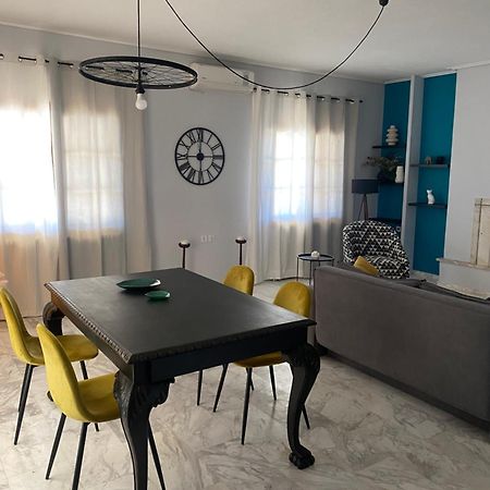 Kalloni Luxury Apartment Volos Bagian luar foto
