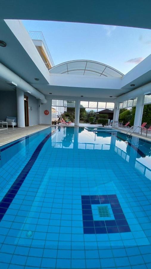 Kalloni Luxury Apartment Volos Bagian luar foto